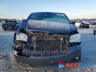 Piąte zdjęcie samochodu w środku: 2020 DODGE GRAND CARAVAN SXT VIN:2C4RDGCG2LR194215 - miniatura