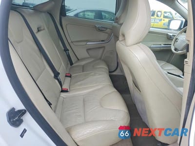 Zdjęcie 10 z 11 samochodu: 2010 VOLVO XC60 T6 VIN:YV4992DZ9A2020140 - miniatura