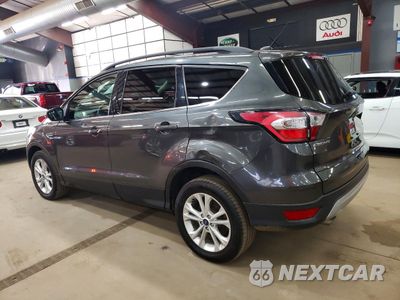 Drugie zdjęcie samochodu z przodu: 2018 FORD ESCAPE SE VIN:1FMCU9GD0JUC61570 - miniatura