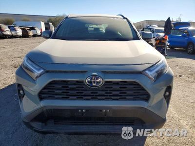 Piąte zdjęcie samochodu w środku: 2023 TOYOTA RAV4 XLE PREMIUM VIN:JTMB6RFV2PD115216 - miniatura