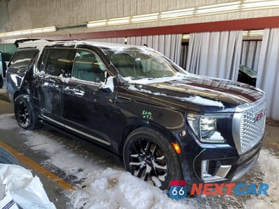 Czwarte zdjęcie samochodu z boku: 2023 GMC YUKON XL DENALI VIN:1GKS2JKT2PR374281 - miniatura