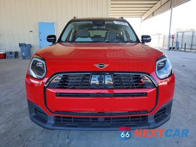 Piąte zdjęcie samochodu w środku: 2025 MINI COUNTRYMAN S ALL4 VIN:WMZ23GA09S7P53558 - miniatura