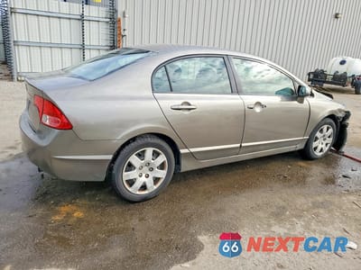 Trzecie zdjęcie samochodu z tyłu: 2008 HONDA CIVIC LX VIN:2HGFA16518H516778 - miniatura