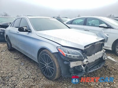 Czwarte zdjęcie samochodu z boku: 2021 MERCEDES-BENZ C 300 VIN:W1KWF8DB2MR619869 - miniatura