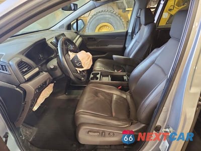 Zdjęcie 7 z 13 samochodu: 2019 HONDA ODYSSEY EXL VIN:5FNRL6H73KB104439 - miniatura