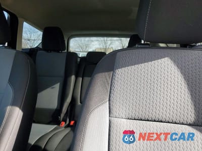 Zdjęcie 10 z 12 samochodu: 2018 FORD ESCAPE SE VIN:1FMCU0GD7JUA73625 - miniatura