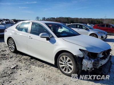 Czwarte zdjęcie samochodu z boku: 2022 TOYOTA CAMRY LE VIN:4T1C11AK8NU660234 - miniatura