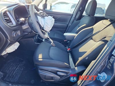 Zdjęcie 7 z 12 samochodu: 2023 JEEP RENEGADE LATITUDE VIN:ZACNJDB11PPP71830 - miniatura