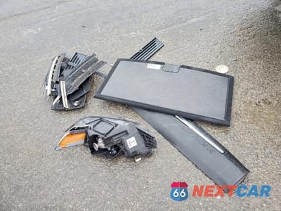 Zdjęcie 13 z 13 samochodu: 2020 FORD EXPLORER LIMITED VIN:1FMSK8FH1LGC64706 - miniatura