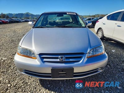 Piąte zdjęcie samochodu w środku: 2002 HONDA ACCORD EX VIN:JHMCG66832C008215 - miniatura