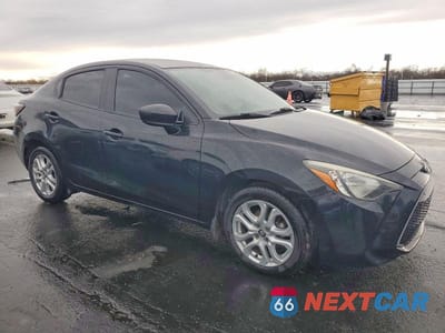 Czwarte zdjęcie samochodu z boku: 2019 TOYOTA YARIS L VIN:3MYDLBYV0KY524604 - miniatura