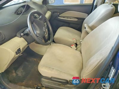 Zdjęcie 7 z 13 samochodu: 2007 TOYOTA YARIS VIN:JTDBT923171156824 - miniatura