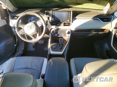 Zdjęcie 8 z 14 samochodu: 2019 TOYOTA RAV4 LIMITED VIN:JTMN1RFV7KD520251 - miniatura