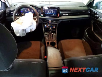 Zdjęcie 8 z 12 samochodu: 2025 VOLKSWAGEN JETTA S VIN:3VW5X7BU9SM104543 - miniatura
