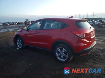 Drugie zdjęcie samochodu z przodu: 2018 HONDA HR-V LX VIN:3CZRU6H33JG727749 - miniatura