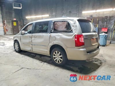 Drugie zdjęcie samochodu z przodu: 2014 CHRYSLER TOWN & COUNTRY TOURING VIN:2C4RC1BG5ER232699 - miniatura