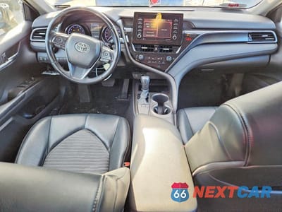 Zdjęcie 8 z 11 samochodu: 2022 TOYOTA CAMRY SE VIN:4T1G11AK9NU631391 - miniatura