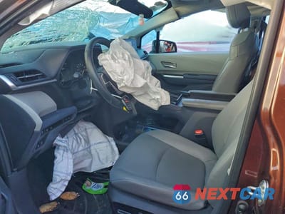 Zdjęcie 7 z 13 samochodu: 2023 TOYOTA SIENNA XLE VIN:5TDJSKFC3PS103772 - miniatura
