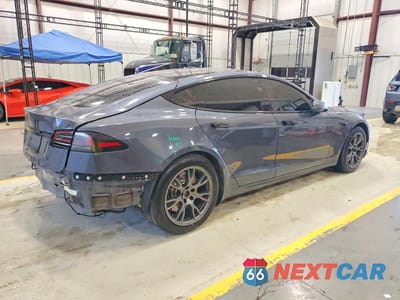 Trzecie zdjęcie samochodu z tyłu: 2023 TESLA MODEL S VIN:5YJSA1E52PF523158 - miniatura