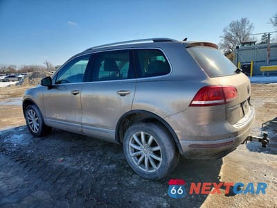 Drugie zdjęcie samochodu z przodu: 2016 VOLKSWAGEN TOUAREG SPORT VIN:WVGEF9BP9GD012536 - miniatura