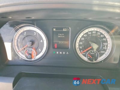 Zdjęcie 9 z 12 samochodu: 2015 RAM 2500 SLT VIN:3C6UR5DL9FG571295 - miniatura