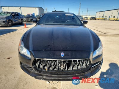 Piąte zdjęcie samochodu w środku: 2017 MASERATI QUATTROPORTE GTS VIN:ZAM56PPL6H1211718 - miniatura