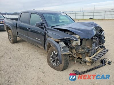 Czwarte zdjęcie samochodu z boku: 2017 TOYOTA TACOMA TRD OFF-ROAD VIN:3TMDZ5BNXHM017703 - miniatura