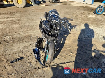 Drugie zdjęcie samochodu z przodu: 2024 YAMAHA YZFR3 A VIN:MH3RH18Y4RK017208 - miniatura