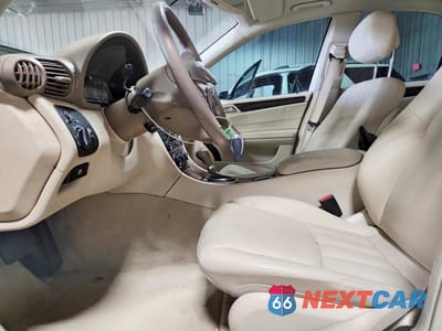 Zdjęcie 7 z 12 samochodu: 2007 MERCEDES-BENZ C 280 VIN:WDBRF54H67A952636 - miniatura