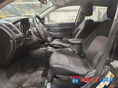 Zdjęcie 7 z 13 samochodu: 2018 MITSUBISHI RVR SE VIN:JA4AJ3AU1JZ601543 - miniatura