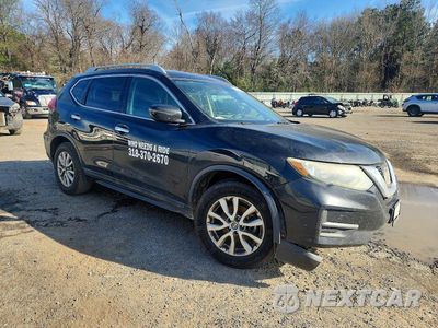 Czwarte zdjęcie samochodu z boku: 2017 NISSAN ROGUE S VIN:5N1AT2MT9HC857774 - miniatura