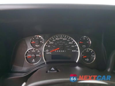 Zdjęcie 9 z 13 samochodu: 2018 CHEVROLET EXPRESS 2500 DELIVERY VAN VIN:1GCWGAFP2J1207162 - miniatura