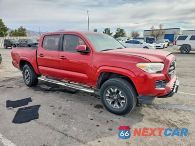Czwarte zdjęcie samochodu z boku: 2018 TOYOTA TACOMA DOUBLE CAB VIN:5TFAX5GN2JX119613 - miniatura