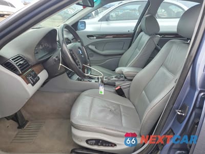 Zdjęcie 7 z 12 samochodu: 2003 BMW 325 I VIN:WBAET37453NJ37267 - miniatura