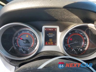 Zdjęcie 9 z 12 samochodu: 2011 DODGE JOURNEY MAINSTREET VIN:3D4PH1FG7BT537541 - miniatura