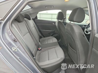 Zdjęcie 10 z 12 samochodu: 2021 HYUNDAI ACCENT SE VIN:3KPC24A67ME130744 - miniatura