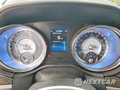 Zdjęcie 9 z 13 samochodu: 2014 CHRYSLER 300C VIN:2C3CCAETXEH117704 - miniatura