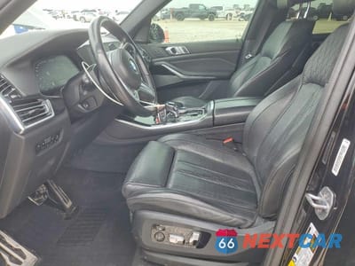 Zdjęcie 7 z 12 samochodu: 2019 BMW X5 XDRIVE50I VIN:5UXJU2C58KLN66094 - miniatura