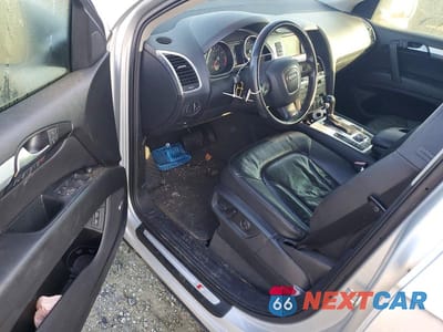 Zdjęcie 8 z 13 samochodu: 2007 AUDI Q7 VIN:WA1EY74L77D039659 - miniatura