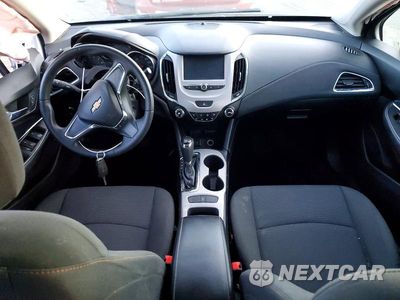 Zdjęcie 8 z 12 samochodu: 2018 CHEVROLET CRUZE LS VIN:1G1BC5SM3J7186695 - miniatura