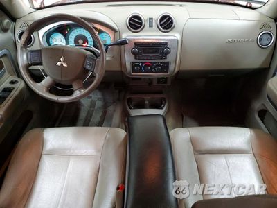 Zdjęcie 8 z 12 samochodu: 2006 MITSUBISHI RAIDER XLS VIN:1Z3HT48NX6S538497 - miniatura