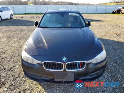 Piąte zdjęcie samochodu w środku: 2017 BMW 320 I VIN:WBA8A9C31HK864806 - miniatura
