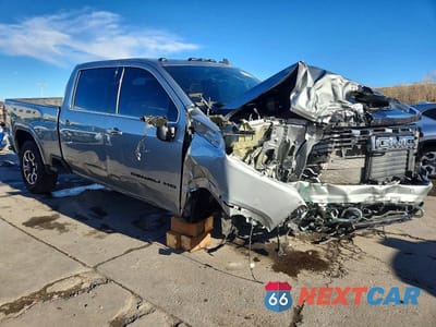 Czwarte zdjęcie samochodu z boku: 2024 GMC SIERRA K2500 DENALI ULTIMATE VIN:1GT49XEY2RF458597 - miniatura