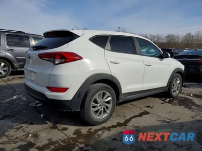 Trzecie zdjęcie samochodu z tyłu: 2018 HYUNDAI TUCSON SE VIN:KM8J23A45JU758567 - miniatura