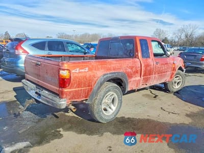 Trzecie zdjęcie samochodu z tyłu: 2004 MAZDA B4000 CAB PLUS VIN:4F4ZR47EX4TM10287 - miniatura