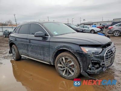 Czwarte zdjęcie samochodu z boku: 2021 AUDI Q5 PREMIUM PLUS VIN:WA1BAAFY7M2020758 - miniatura