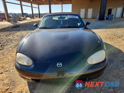 Piąte zdjęcie samochodu w środku: 1999 MAZDA MX-5 MIATA VIN:JM1NB3530X0109184 - miniatura