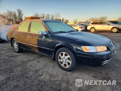 Czwarte zdjęcie samochodu z boku: 1999 TOYOTA CAMRY LE VIN:JT2BF28K6X0208699 - miniatura