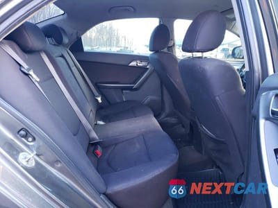 Zdjęcie 10 z 11 samochodu: 2013 KIA FORTE EX VIN:KNAFU4A23D5695456 - miniatura