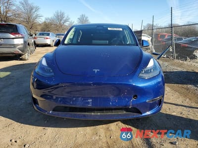 Piąte zdjęcie samochodu w środku: 2023 TESLA MODEL Y VIN:7SAYGDEE4PF827086 - miniatura